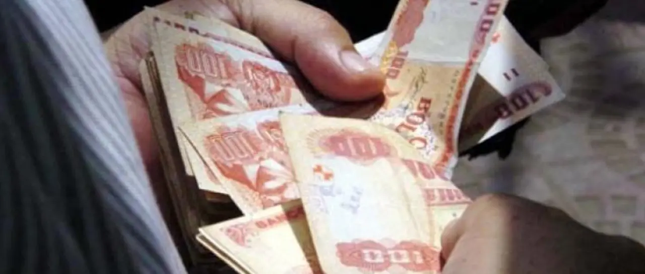 Salario mínimo se ha devaluado en al menos un 50% desde el 2024, y solo vale un 45% respecto al dólar oficial