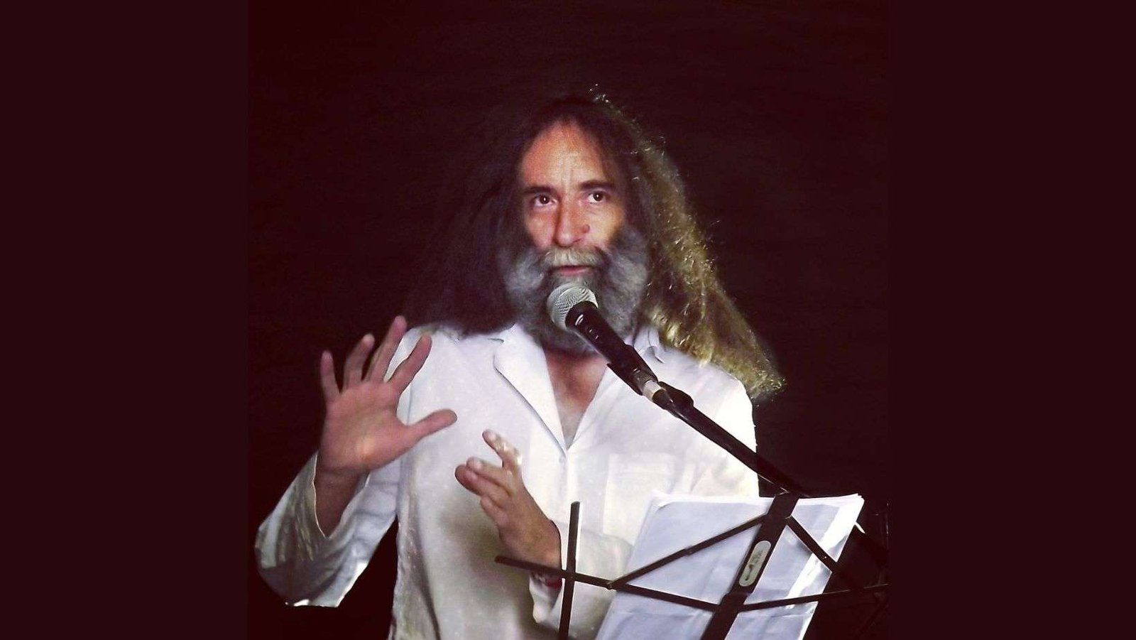 Óscar García: escribir Bolivia desde la esquina, el acorde y la herida