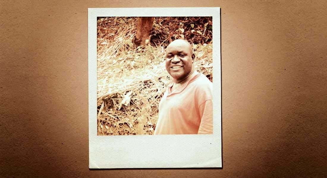 Cómprame algo hombre blanco