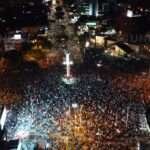 Nos incumbe desarmarnos y amarnos; para prevenir nuestro futuro en paz